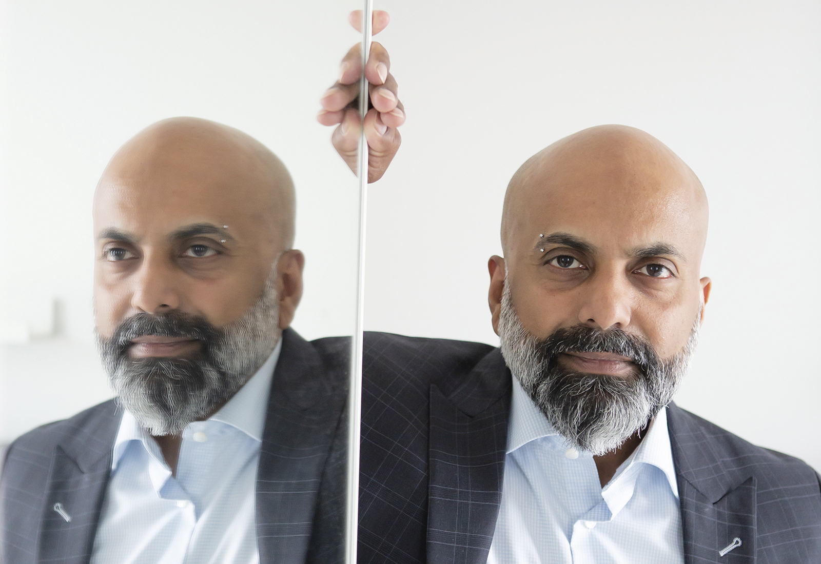 Sri Lankan sisällissota päättyi tamilien nöyryytykseen, entinen lapsisotilas Rajkumar Sabanadesan sanoo